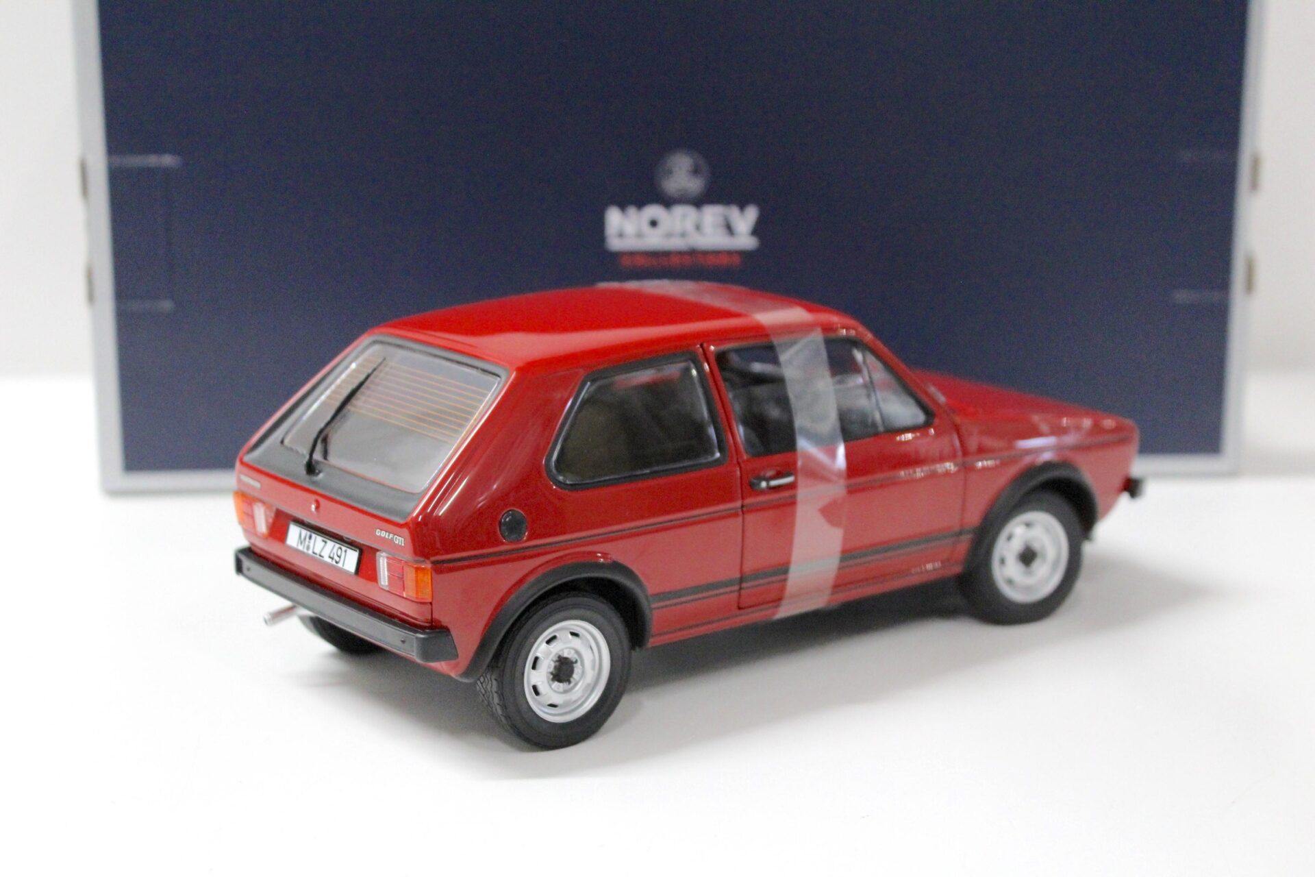 1:18 Norev VW Golf 1 GTI MKI 1976 red
