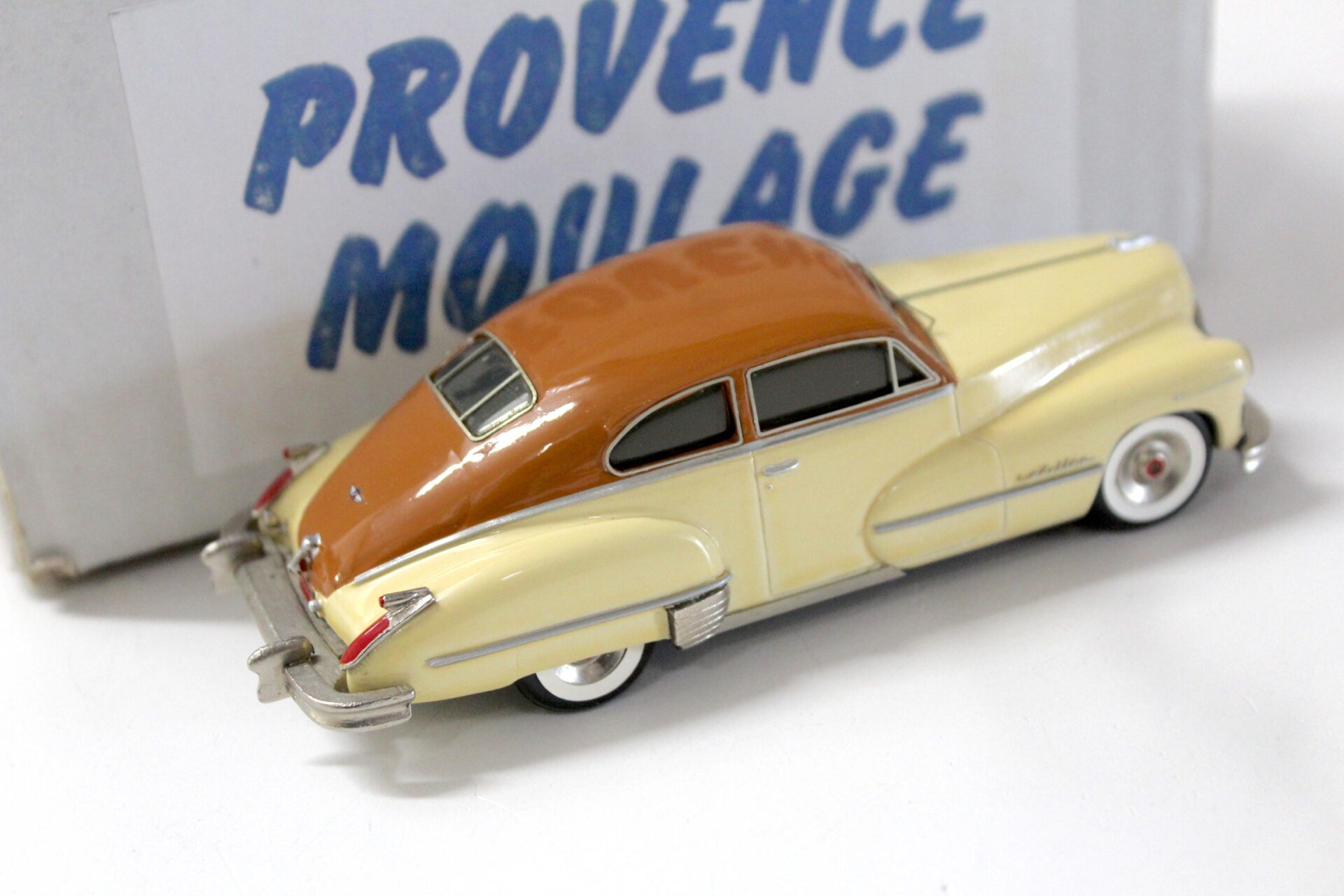 1:43 Provence Moulage 1947 Cadillac S 62 Coupe beige/ brown