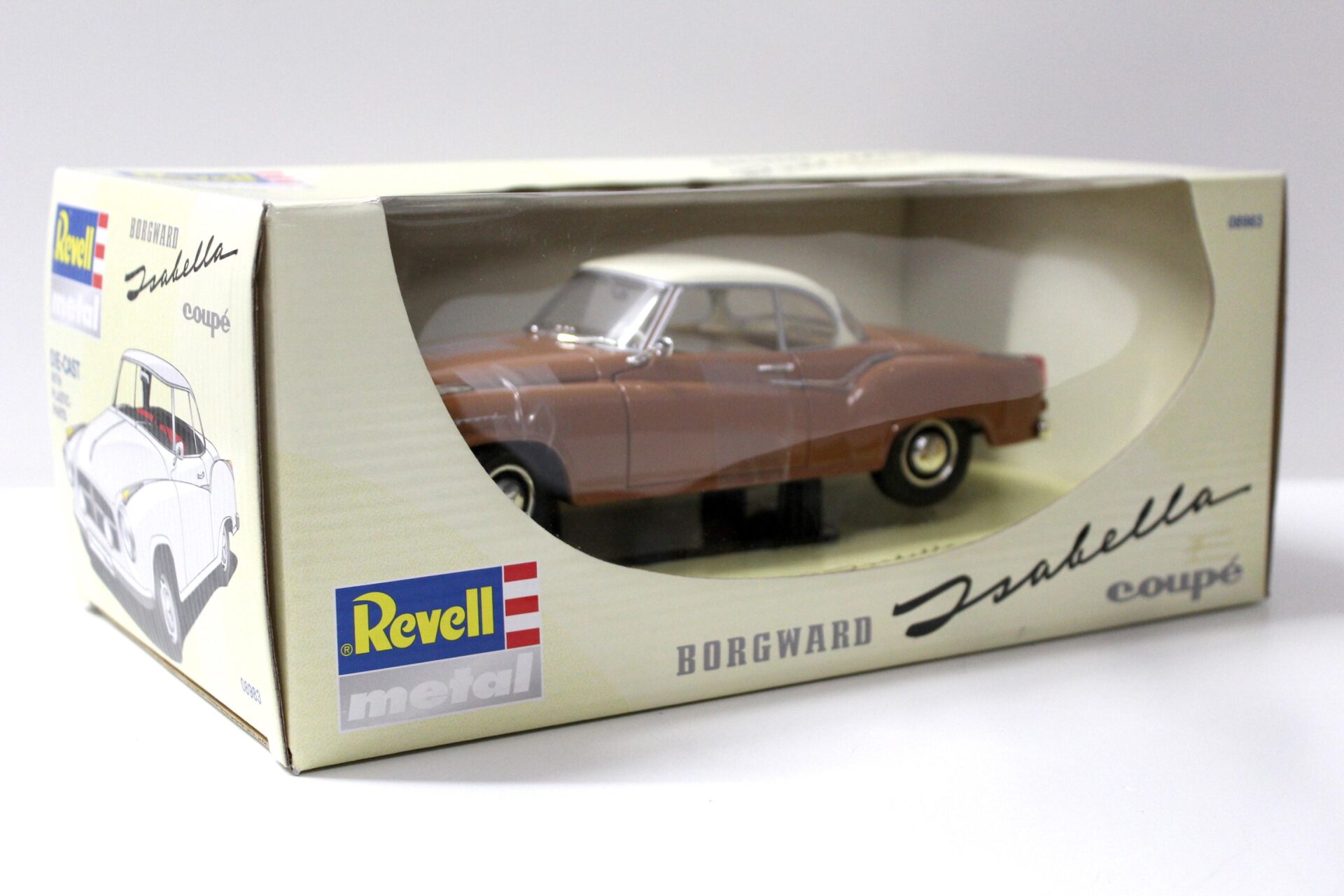 1:18 Revell Borgward Isabella Coupe brown/ white