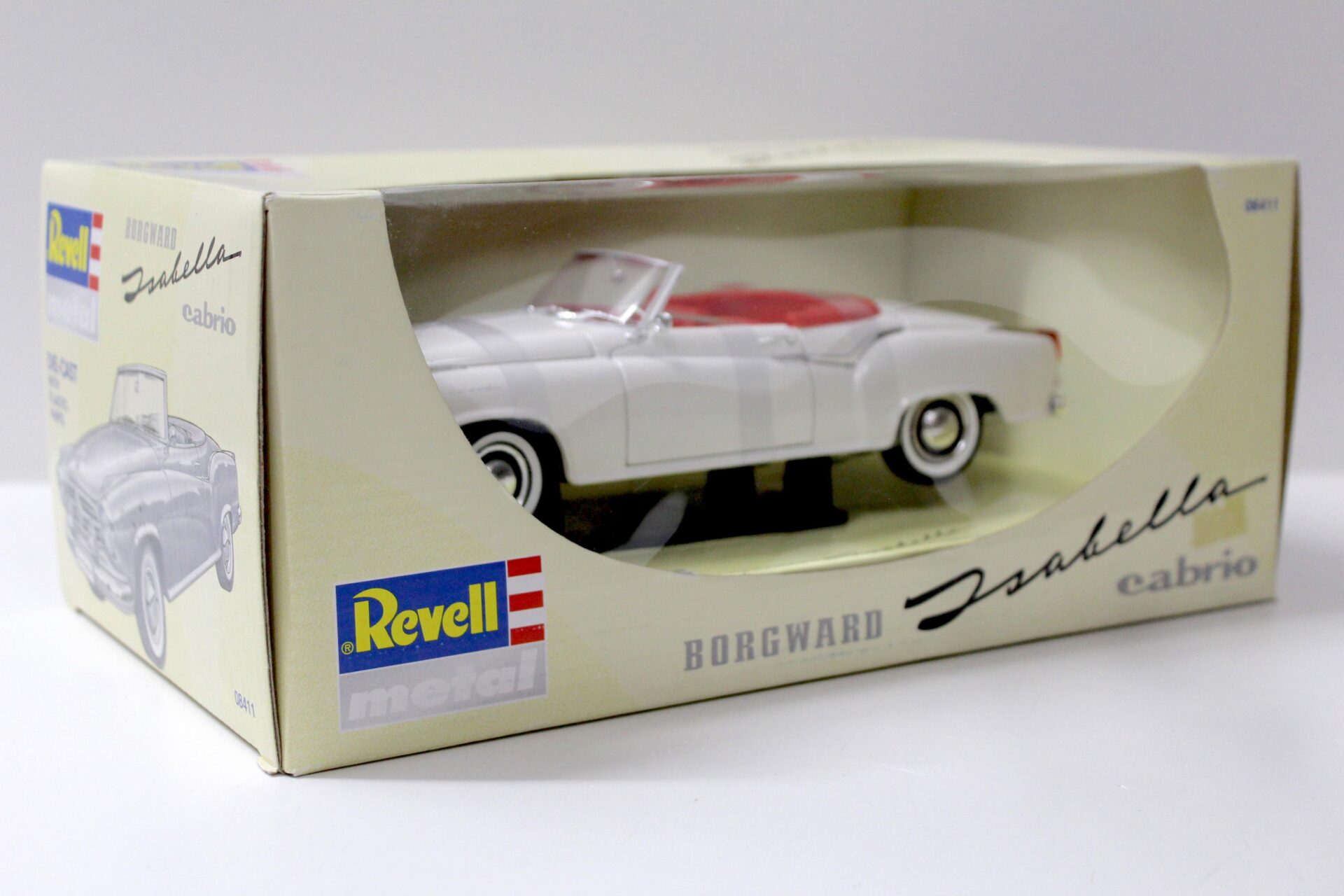 1:18 Revell Borgward Isabella Cabriolet white/ red