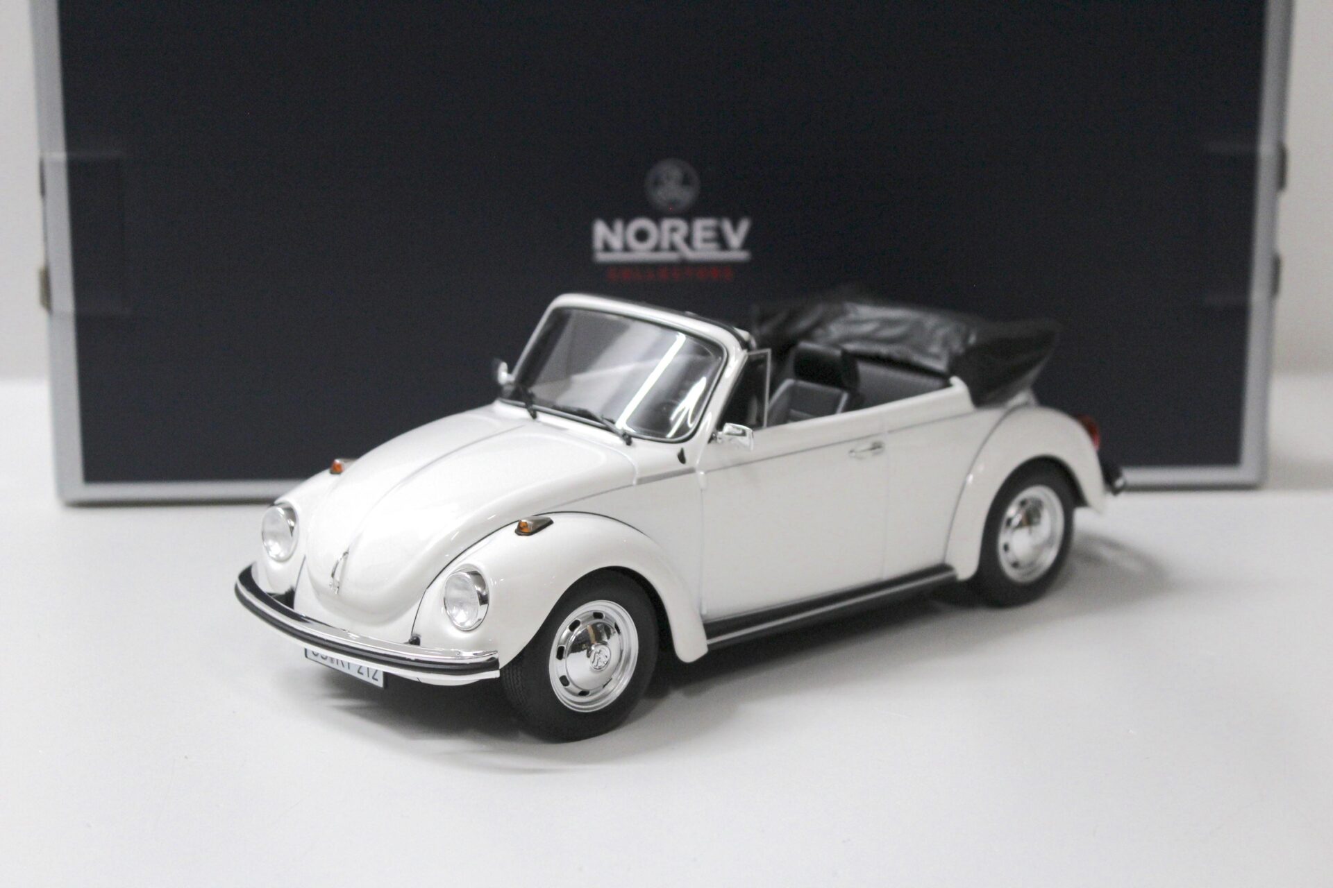1:18 Norev VW Käfer 1303 Cabriolet 1972 white