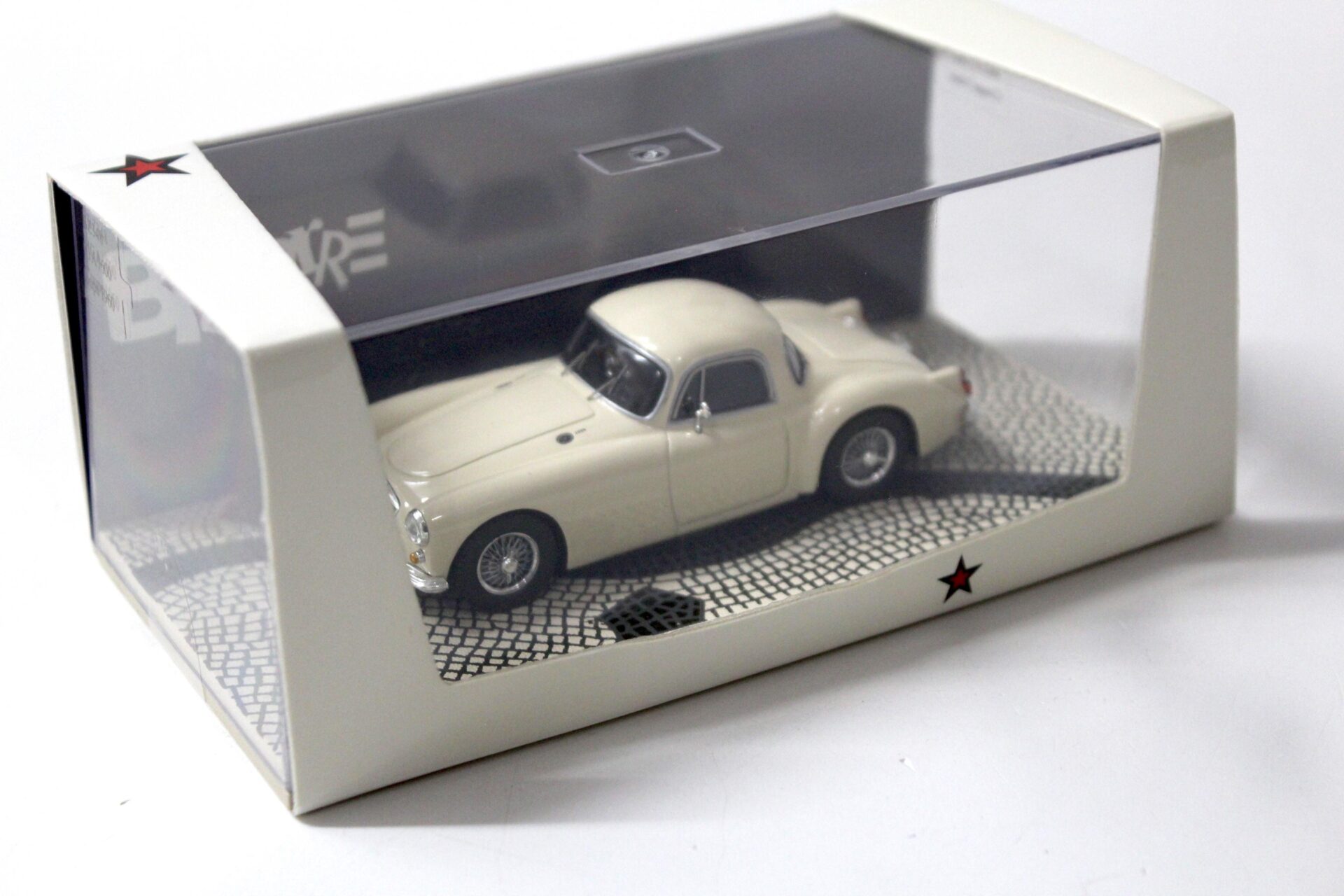 1:43 Spark Bizarre MG A 1600 Coupe 1960 beige