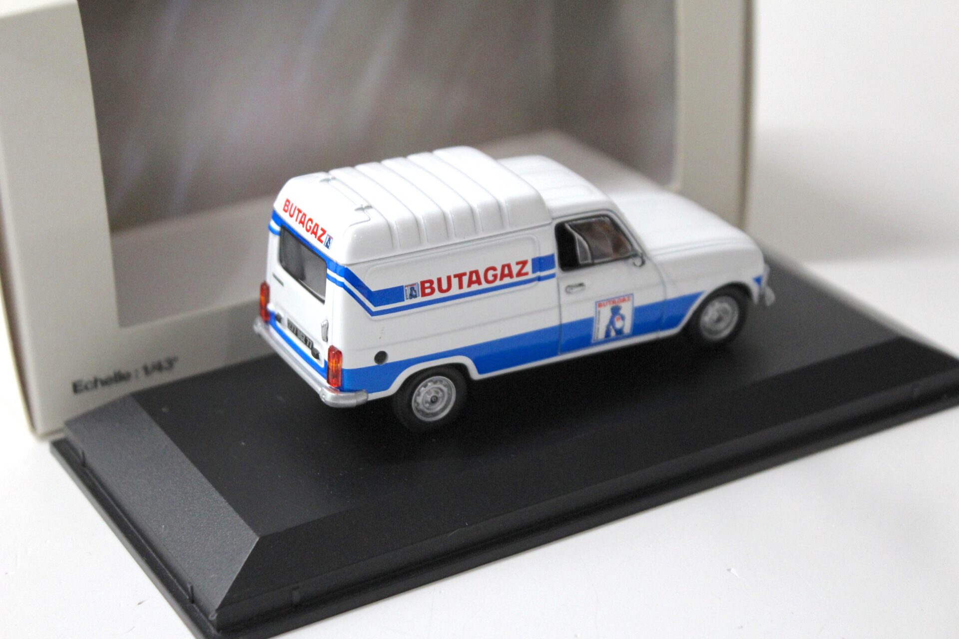 1:43 Norev Renault 4 F6 Butagaz white/ blue