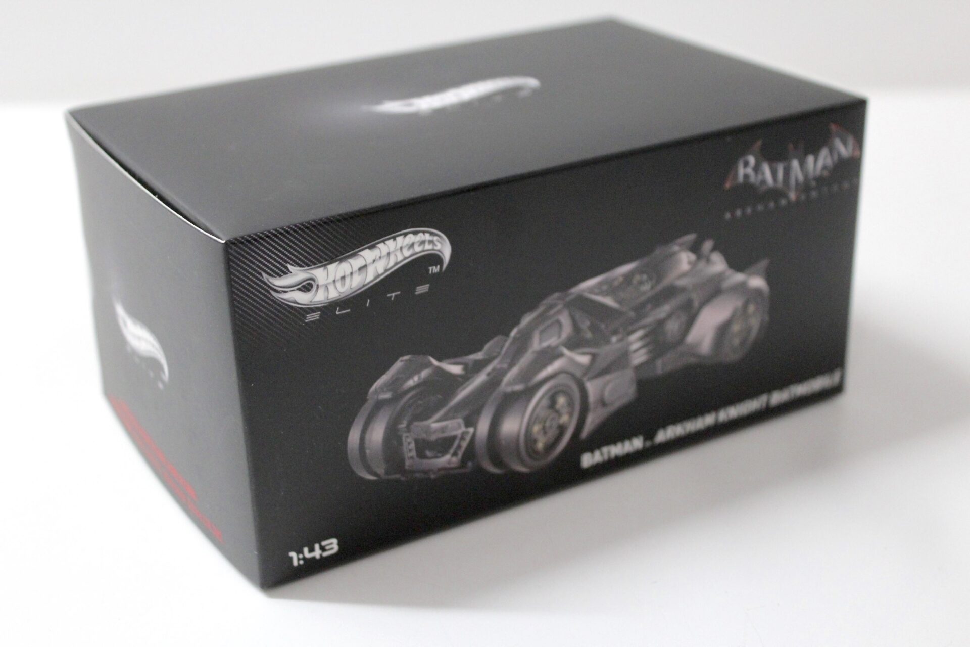 1:43 Hot Wheels Elite BATMAN Arkham Knight Batmobile 2015 black