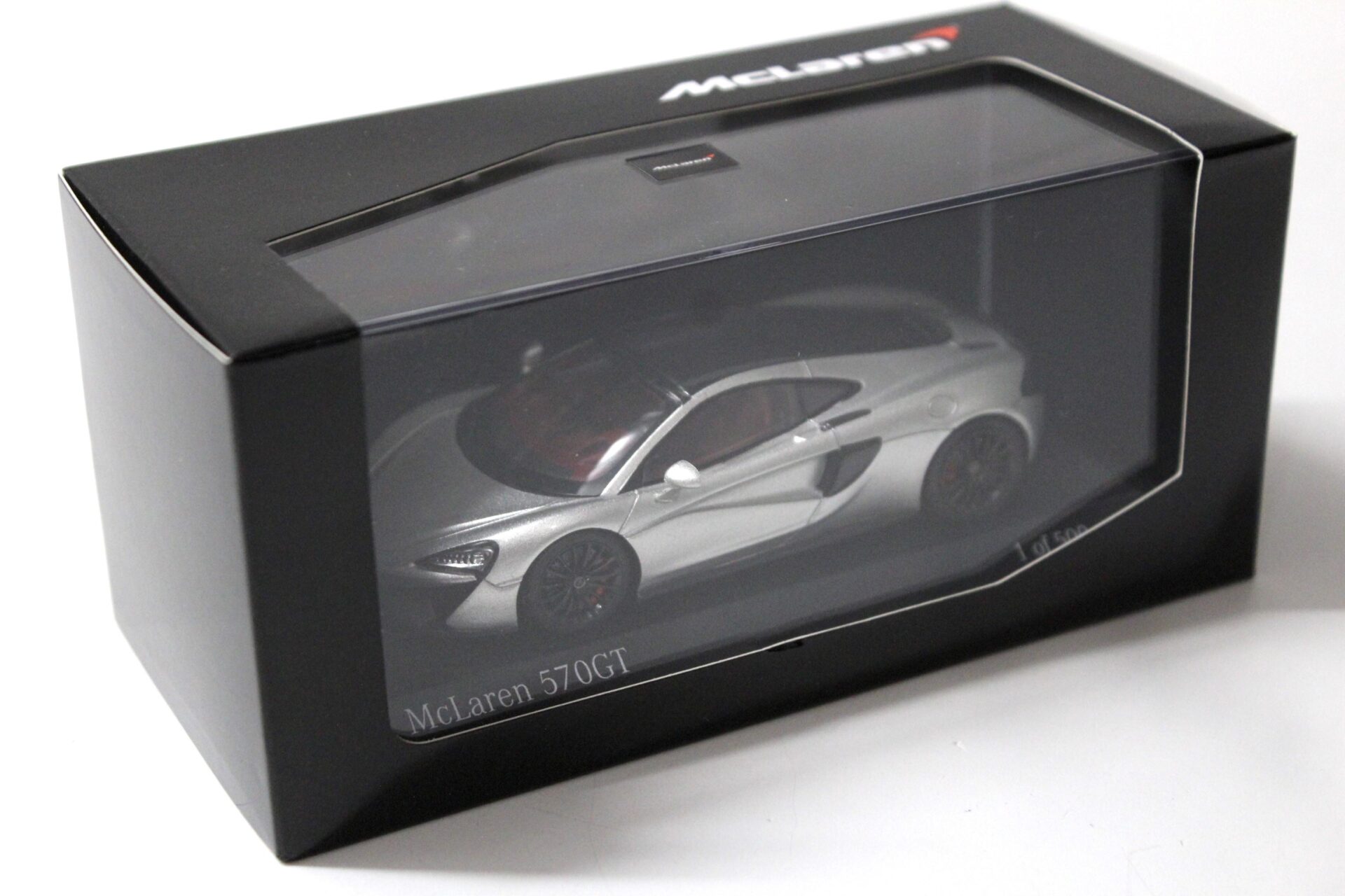 1:43 Minichamps McLaren 570GT Coupe 2017 silver metallic DEALER VERSION