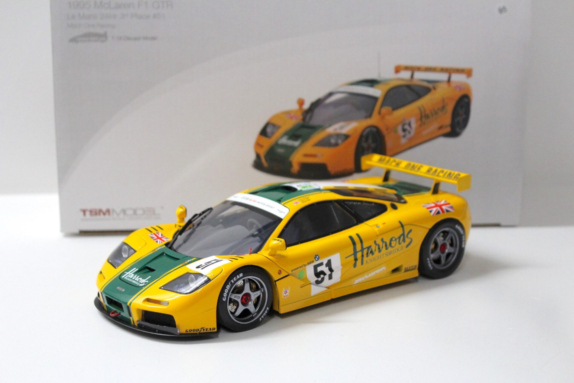 1:18 True Scale TSM 1995 McLaren F1 GTR Le Mans 24h #51 Mach One Racing Harrods