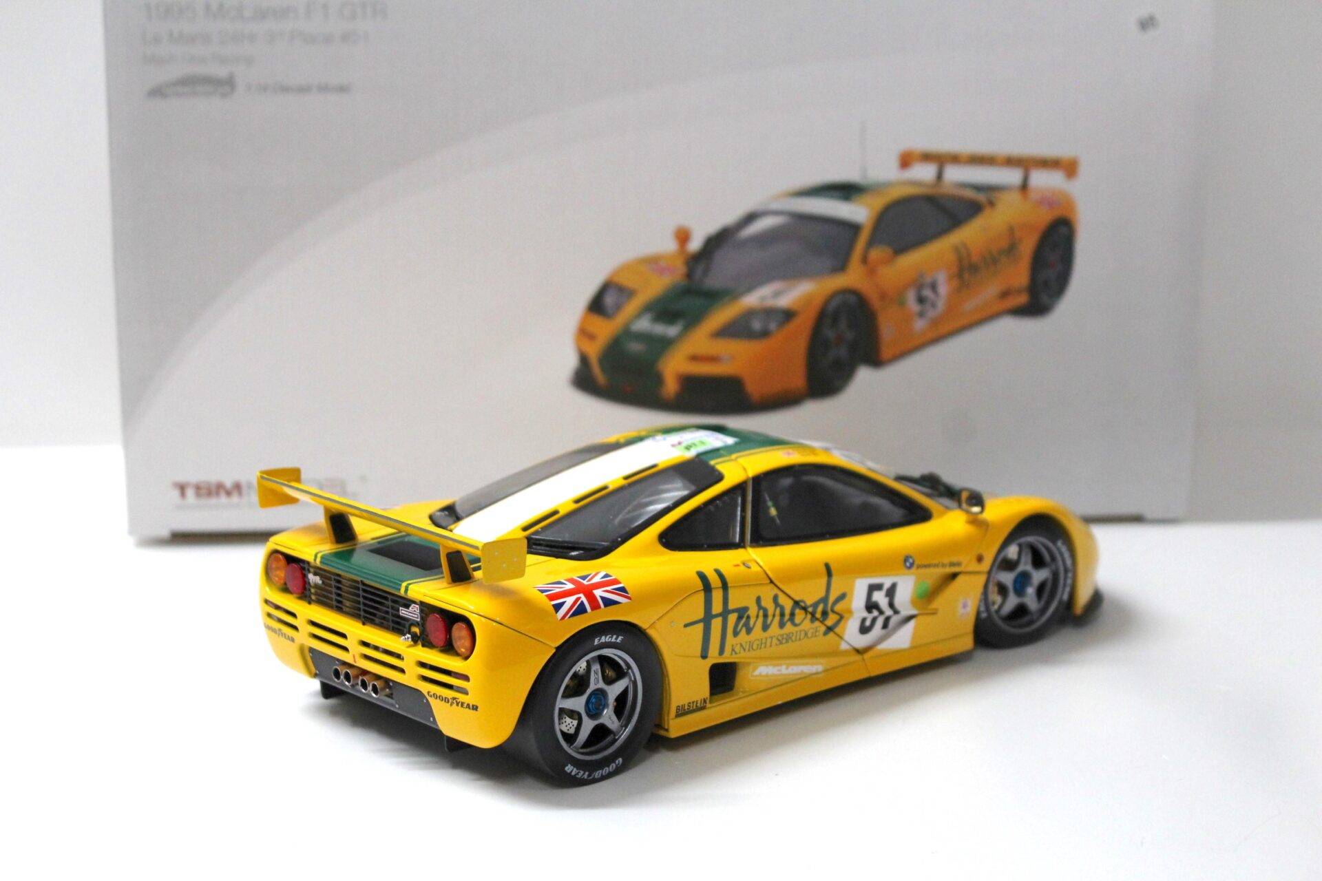1:18 True Scale TSM 1995 McLaren F1 GTR Le Mans 24h #51 Mach One Racing Harrods