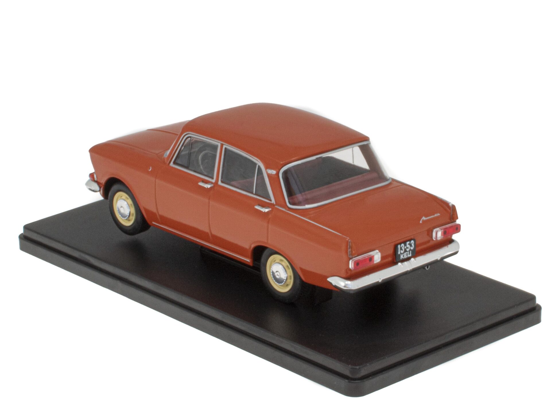 1:24 Hachette East Legendary Moskvitch 412 Sedan 1969 orange