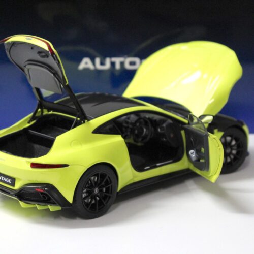1:18 AUTOart Aston Martin Vantage 2019 Lime Essence yellow
