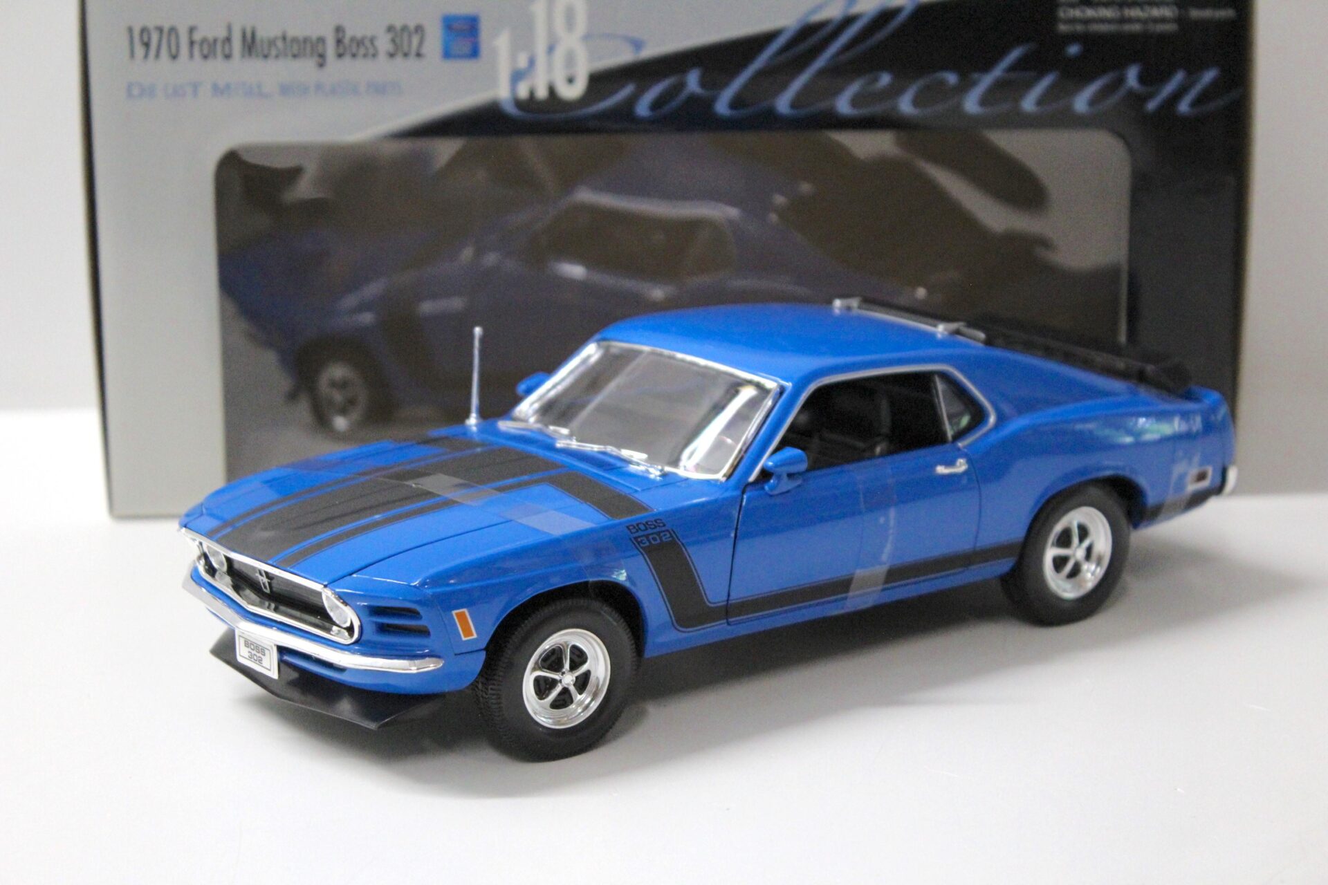 1:18 Welly 1970 Ford Mustang Boss 302 Coupe blue/ black