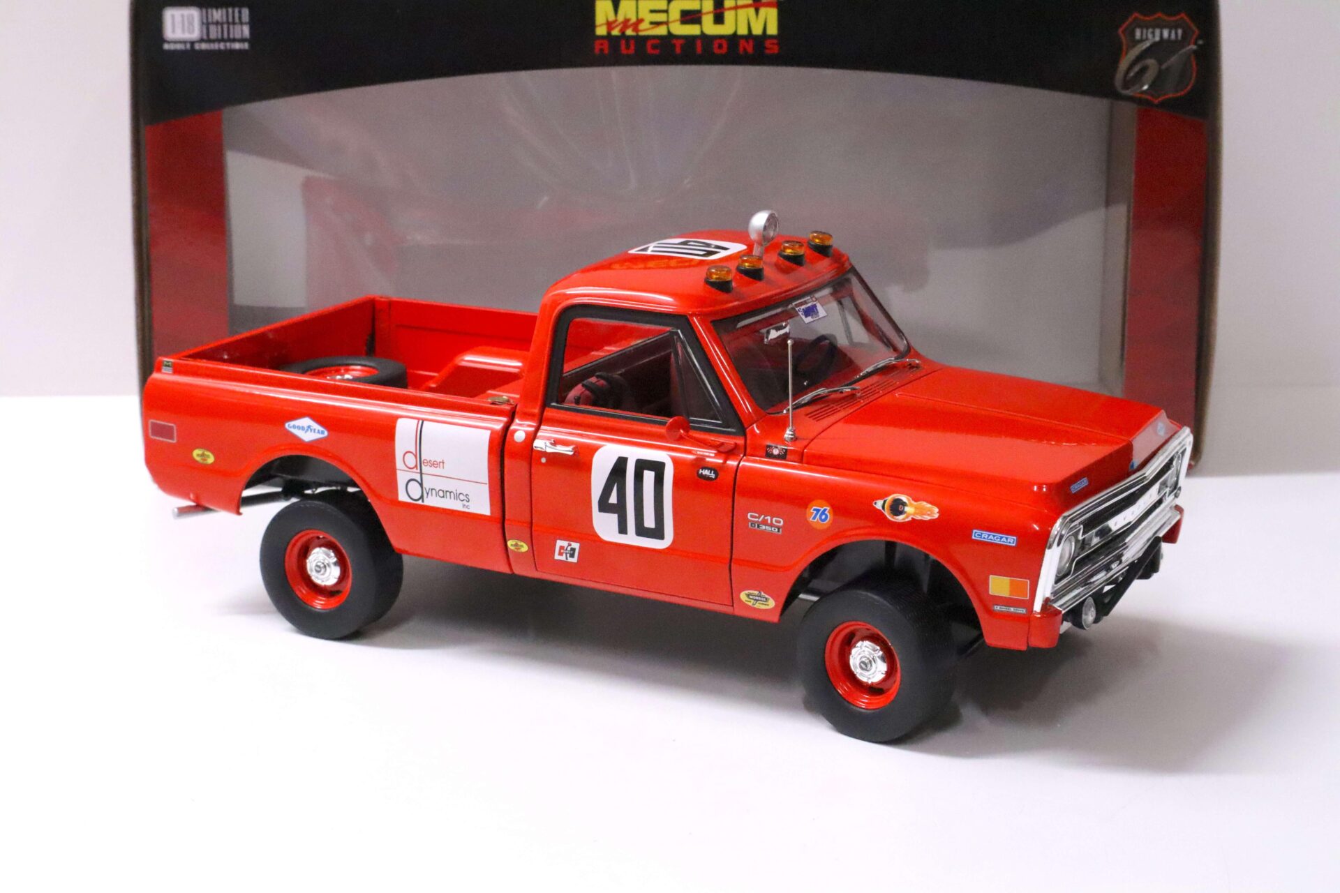 1:18 Highway61 Chevrolet C10 Baja 1000 Truck Pick-Up #40 red 1969