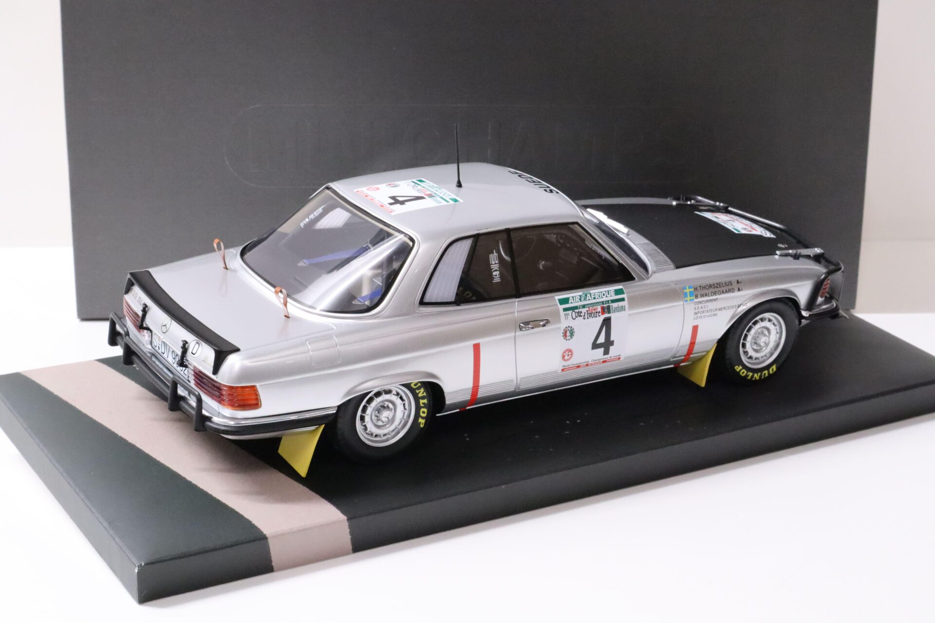 1:18 Minichamps Mercedes 450 SLC 5.0 Rally Bandama 1979 Walde-Gaard #4
