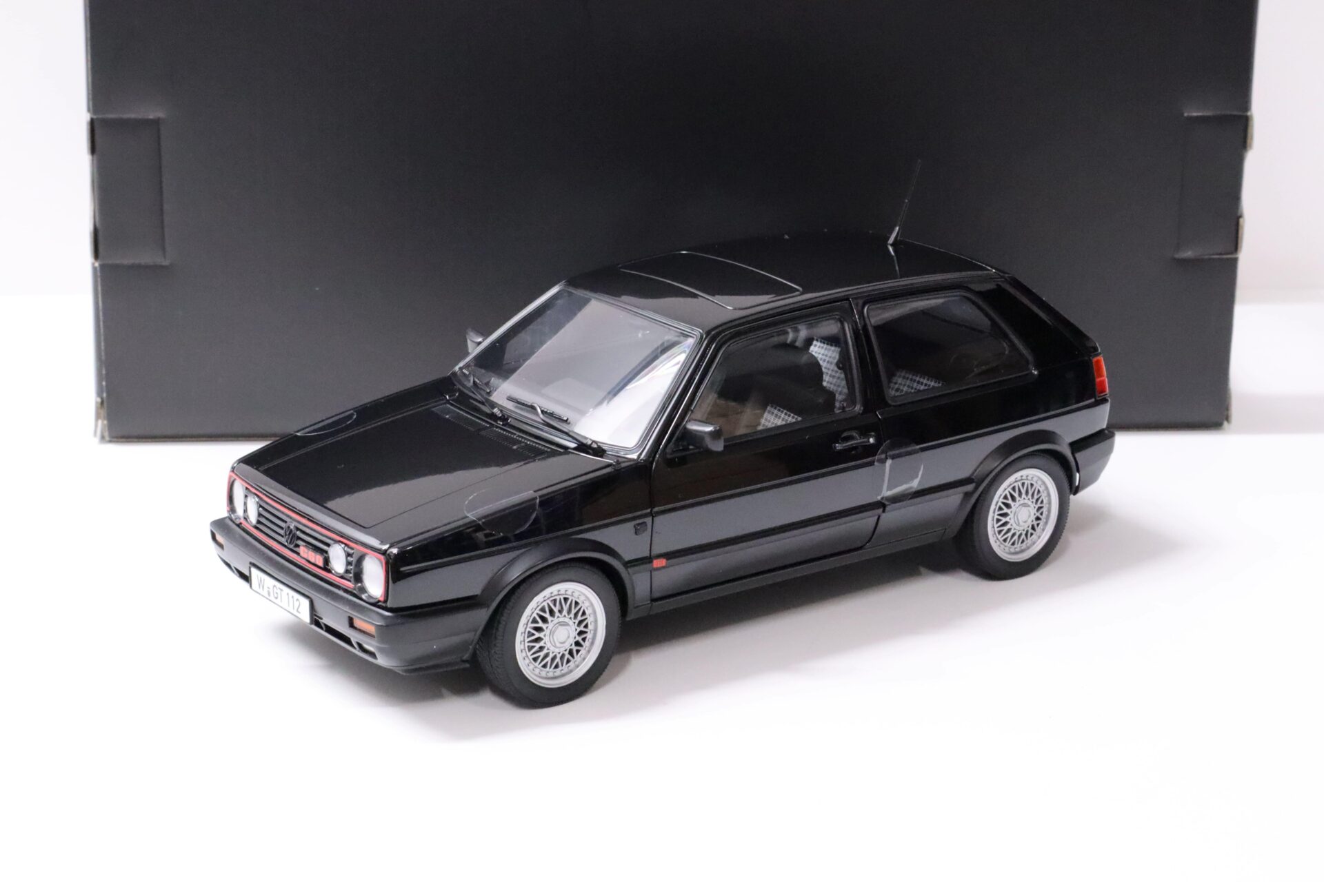 ID 59525 orig.jpg 1:18 Norev VW Golf 2 II GTI G60 black 1990