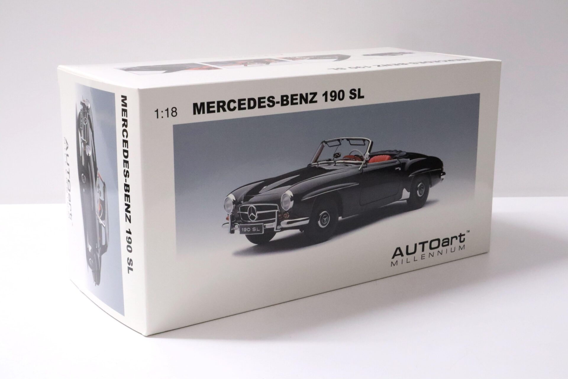 1:18 AUTOart Mercedes 190SL Cabriolet black/ red with TOP