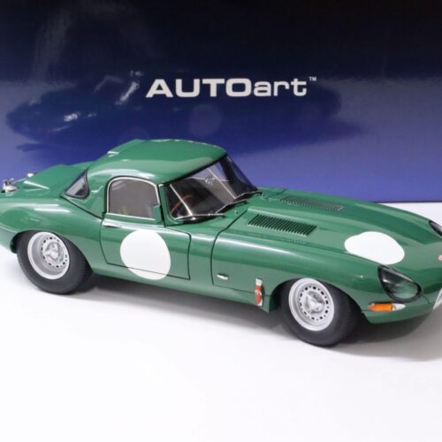 1:18 AUTOart Jaguar E-Type Lightweight Opalescent dark green with Hardtop 1963