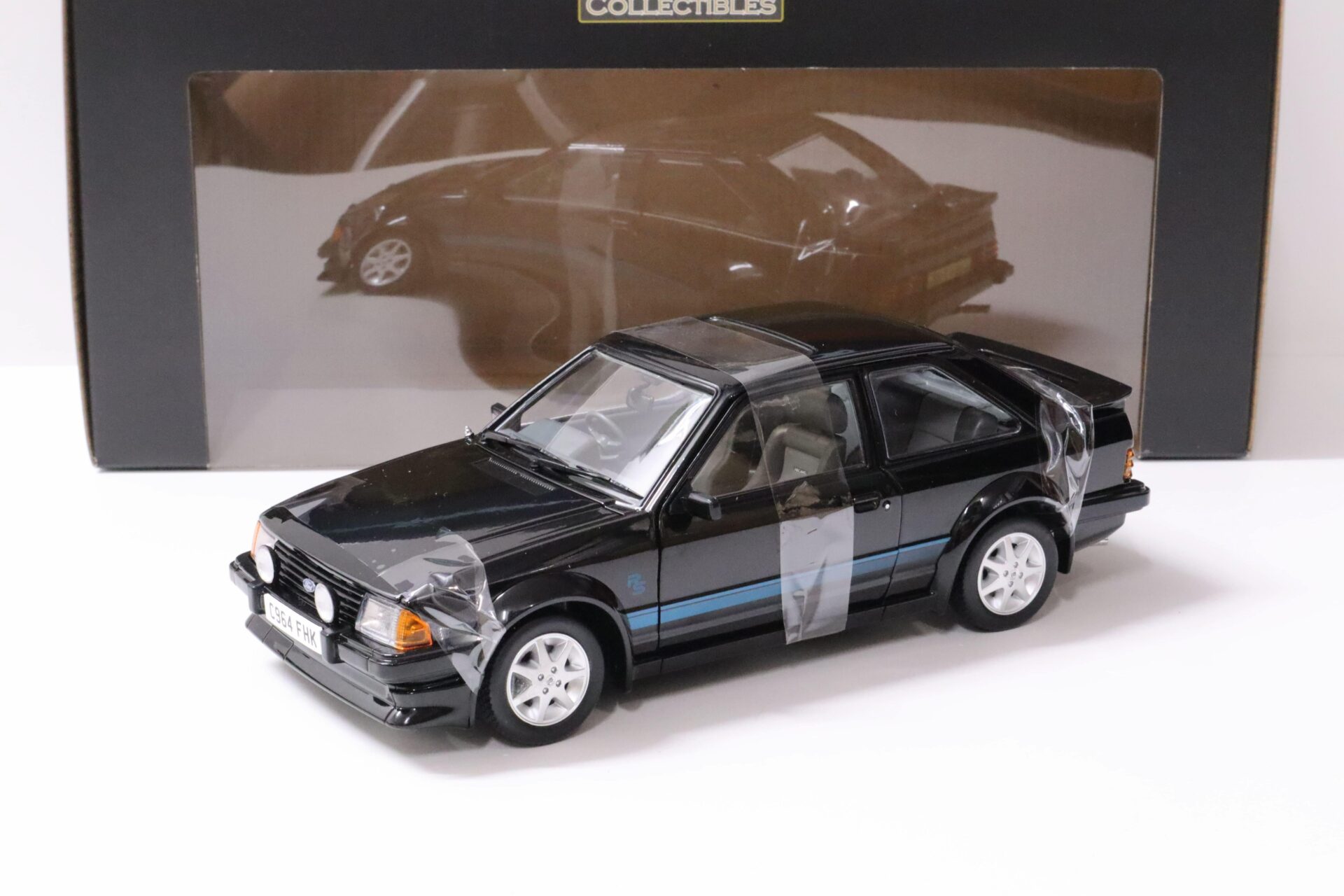 1:18 Sun Star Ford Escort RS Turbo 1984 Princess Diana black