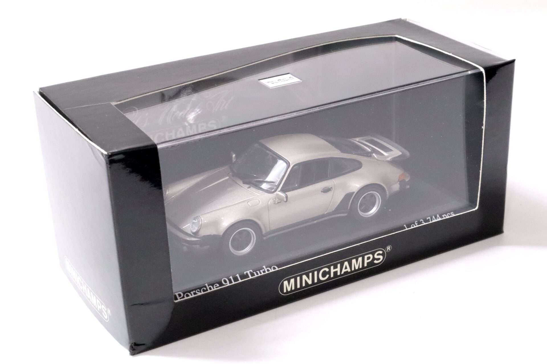 1:43 Minichamps Porsche 911 Turbo Coupe 1977 G-Modell Platin metallic