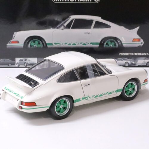 1:18 Minichamps Porsche 911 Carrera RS 2.7 white/ green 1972