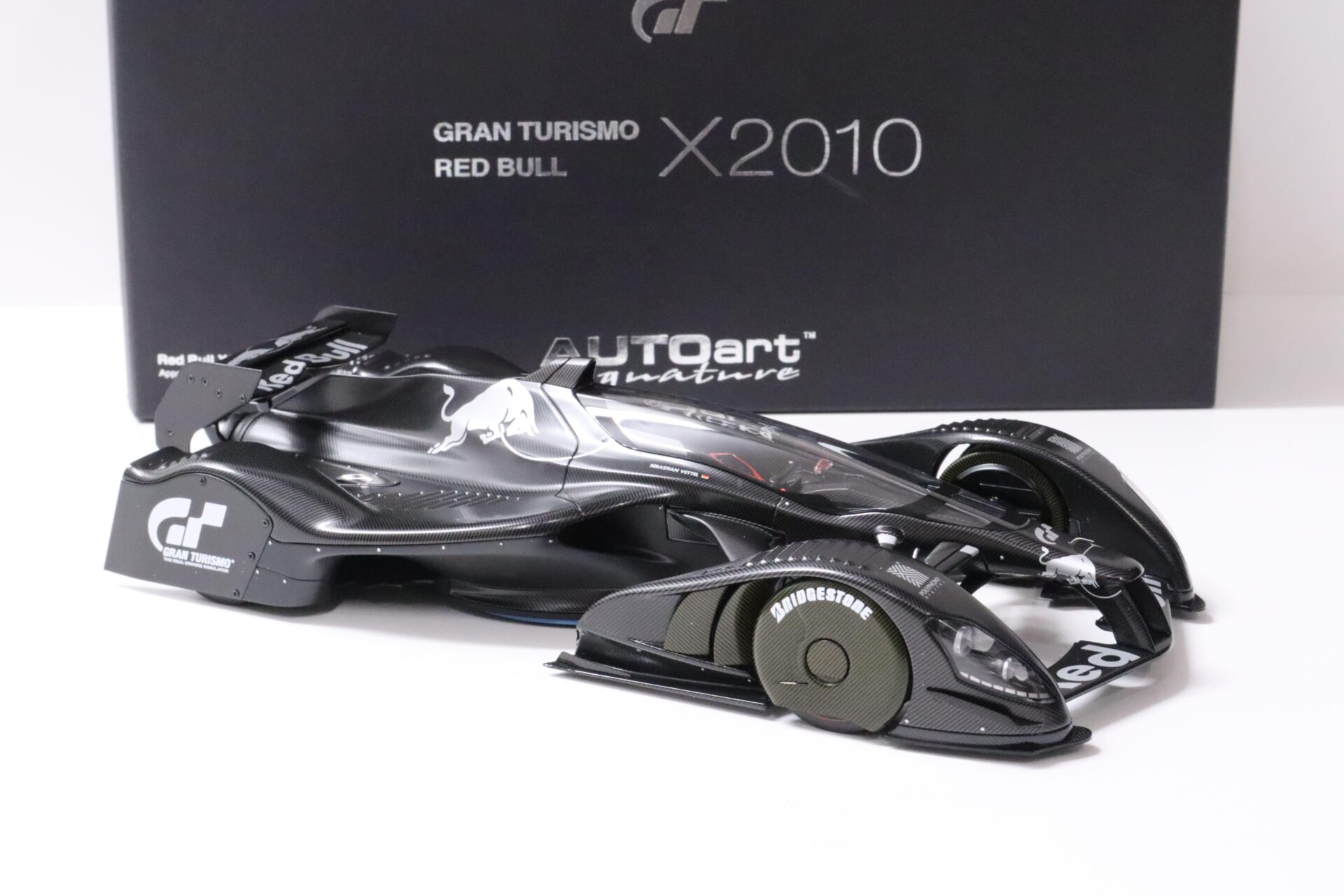 1:18 AUTOart Red Bull X2010 Gran Turismo Prototype Carbon black