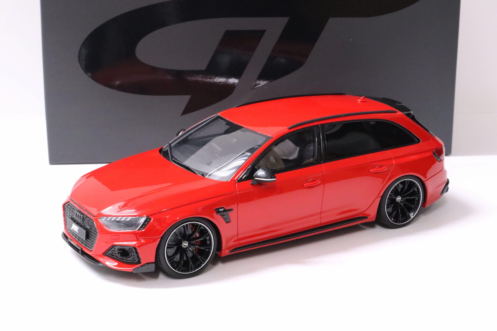1:18 GT Spirit GT850 Audi ABT RS4-S (B9) Avant red 2020