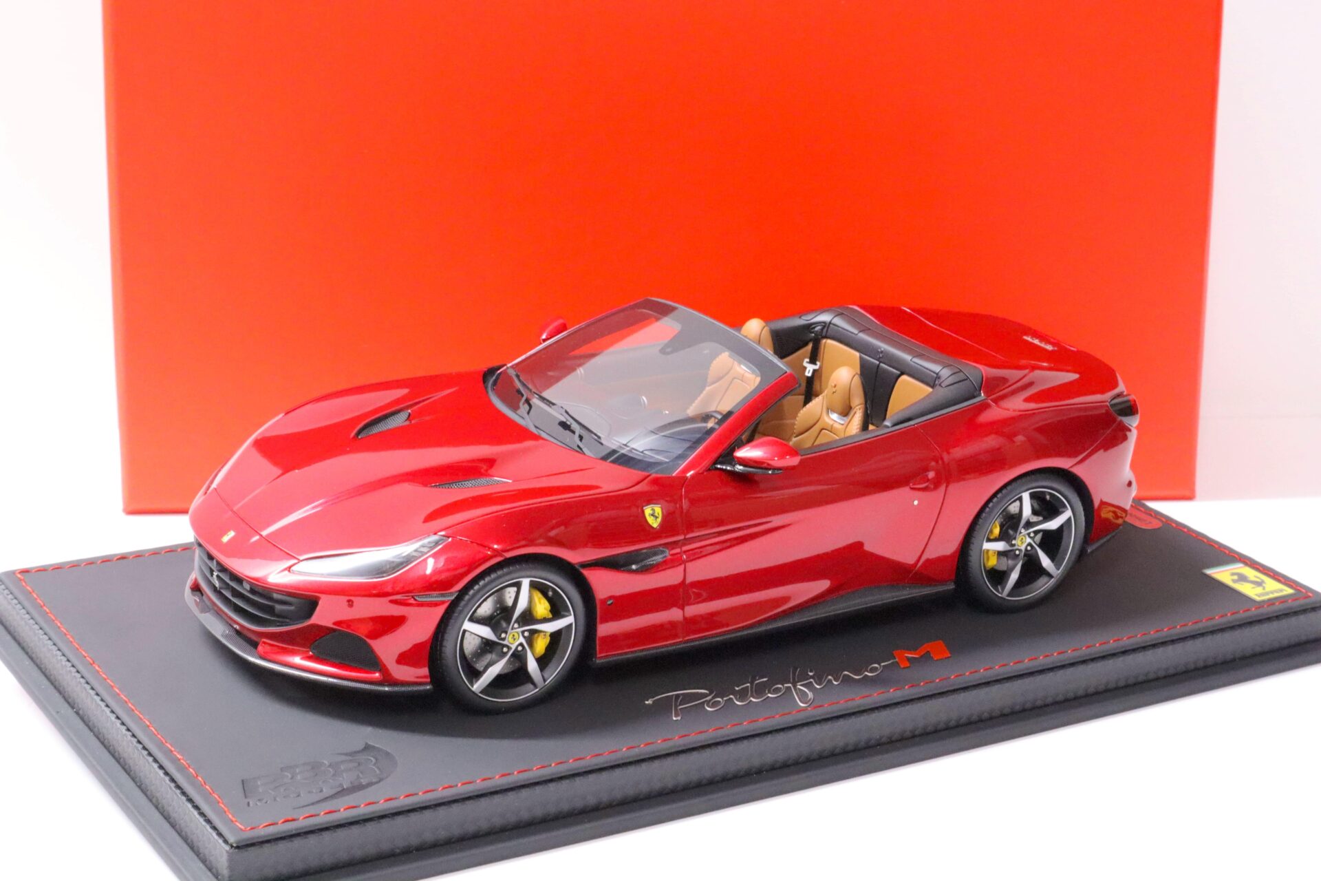 1:18 BBR Ferrari Portofino M Spider Rosso Portofino red with display - Limited 70 pcs.