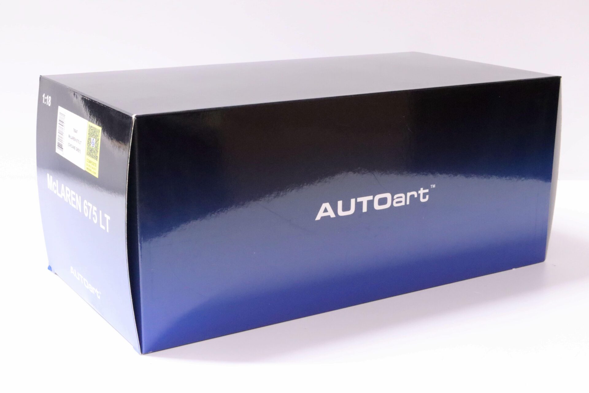1:18 AUTOart McLAREN 675 LT Coupe 2016 Chicane grey 76047