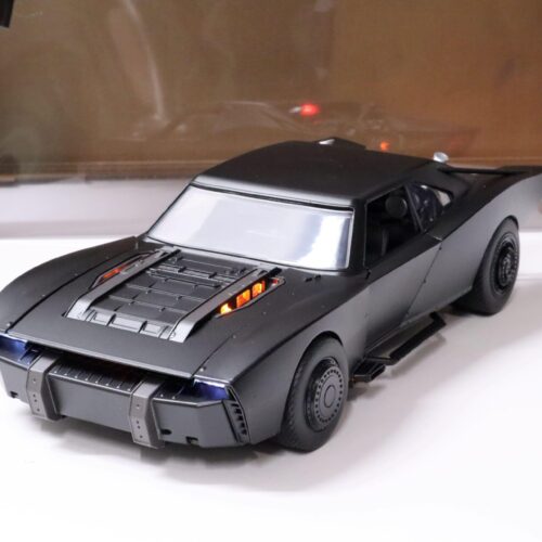 1:18 Jada Toys 2022 Batmobile Batman with Figure matt black + Lights