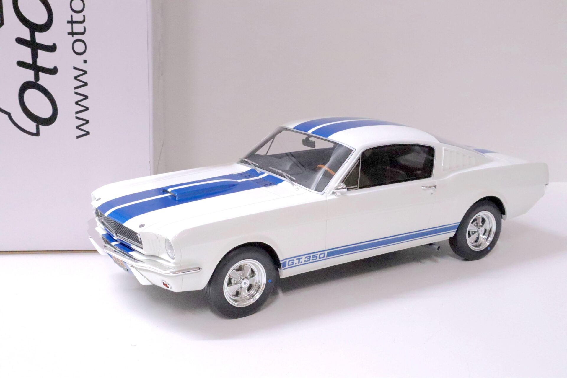 1:12 OTTO mobile G064 Ford Mustang Shelby GT350 Coupe white 1965