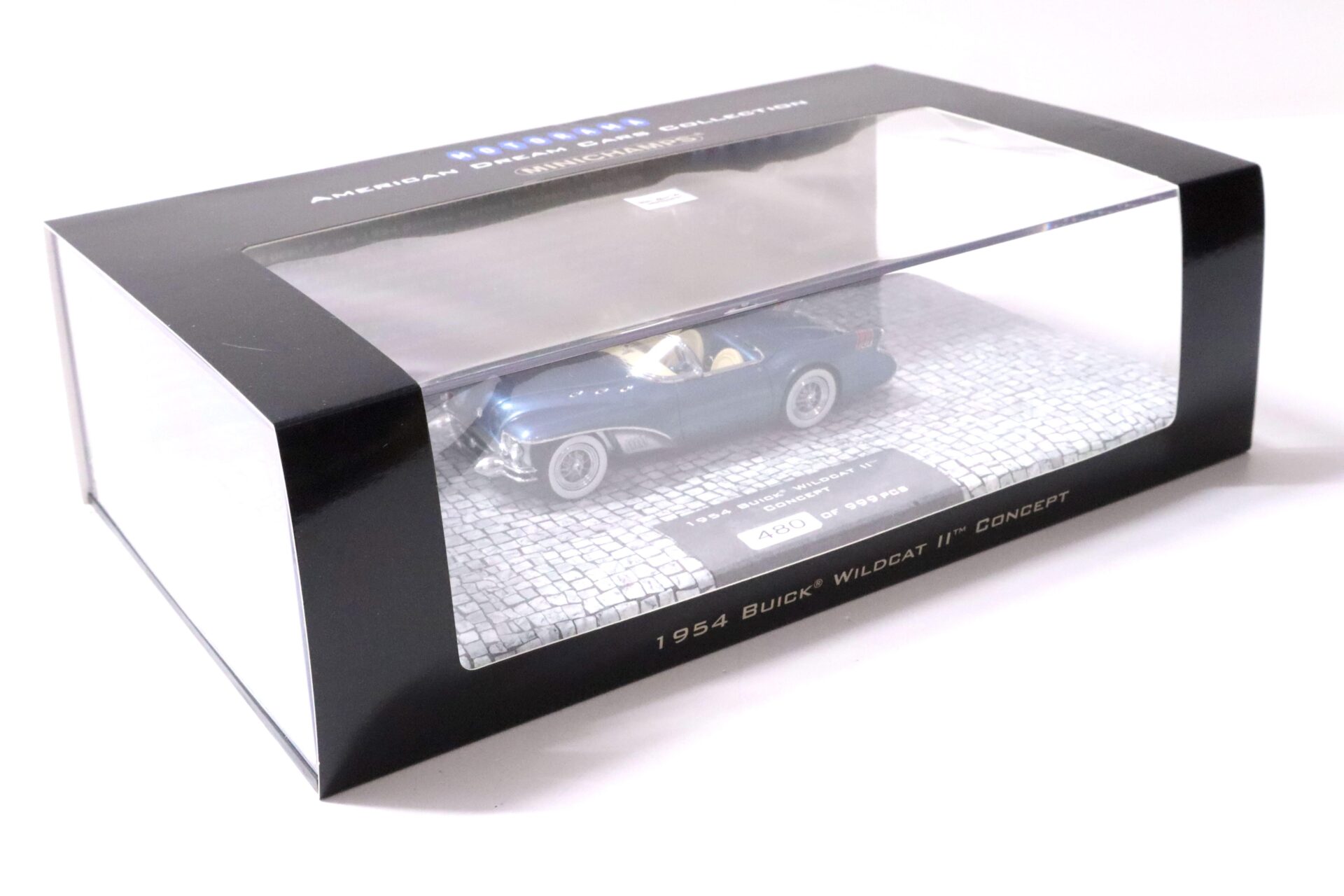 1:43 Minichamps 1954 Buick Wildcat II Concept Car blue metallic