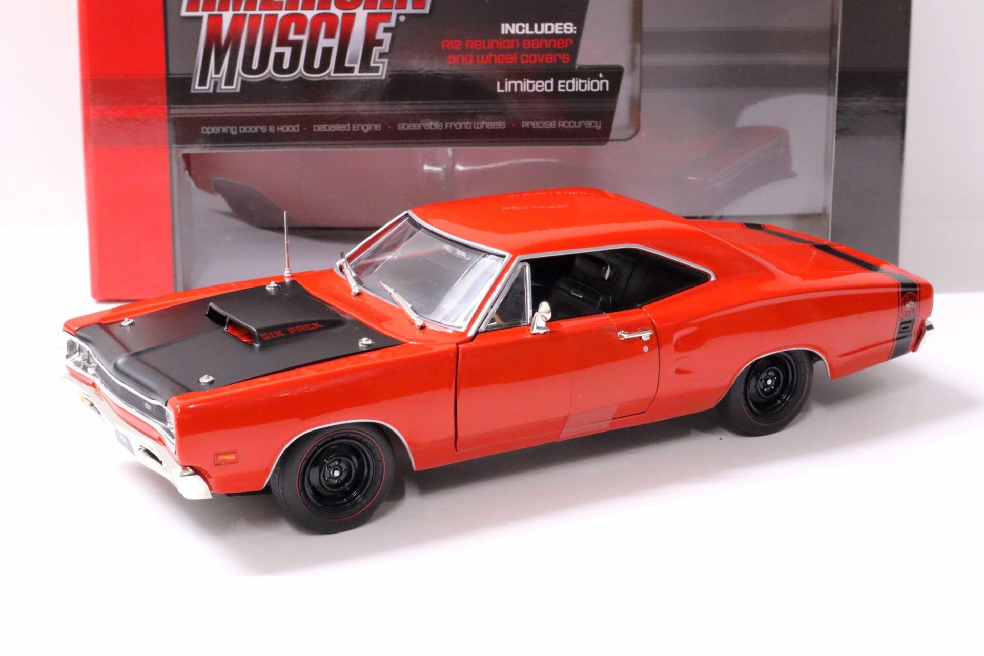 ID 62897 orig.jpg 1:18 Auto World 1969 1/2 Dodge Coronet Super Bee MCACN red/ black