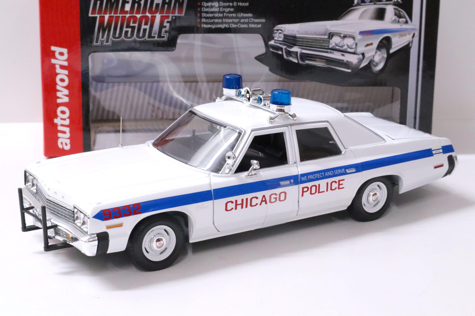 1:18 Auto World 1974 Dodge Monaco Chicago Police Car white