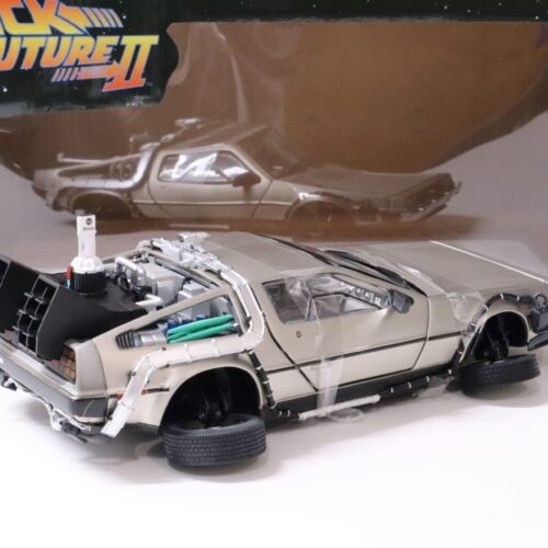1:18 Sun Star 1983 Delorean DMC-12 Time Machine Back to the Future 2