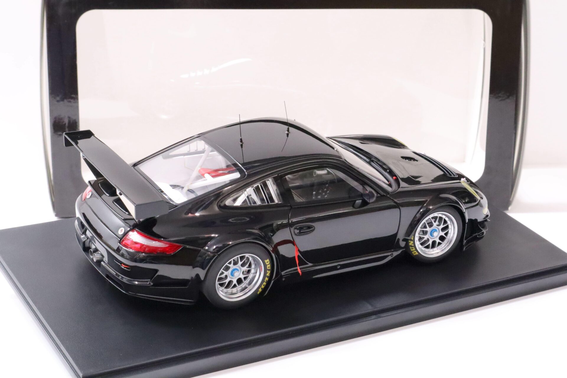 1:18 AUTOart Porsche 911 (997) GT3 RSR Plain Body Version black 2010