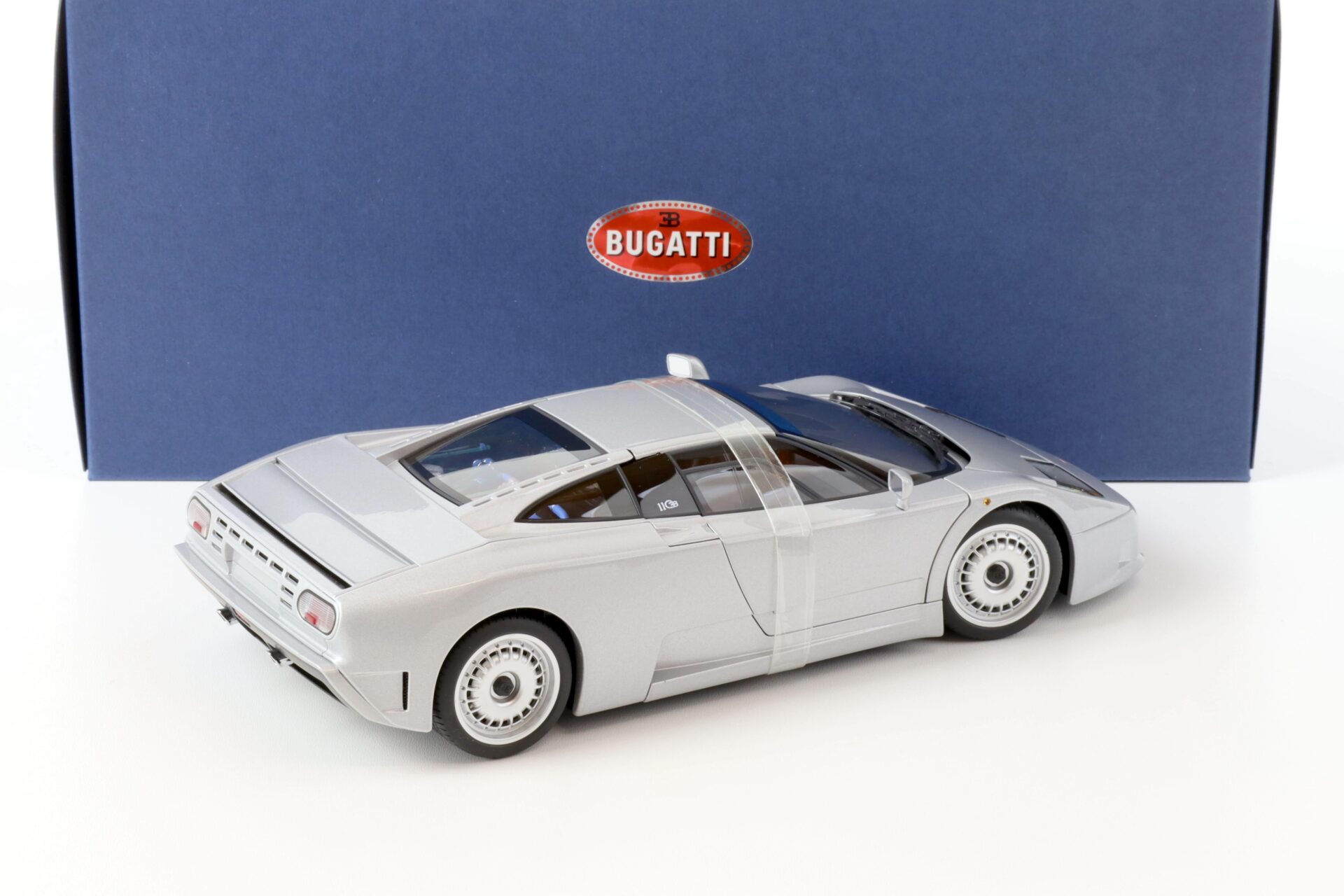 1:18 AUTOart Bugatti EB110 GT 1991 silver metallic 70979