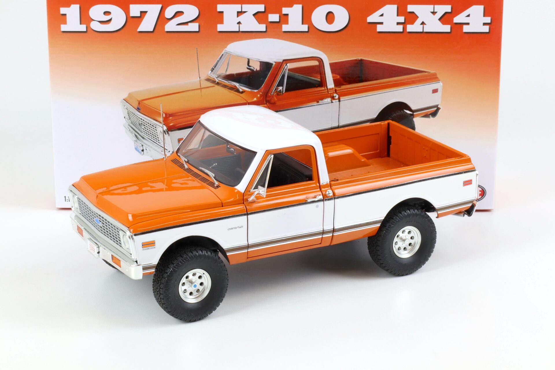 1:18 ACME 1972 Chevrolet K-10 4x4 Pick-Up 35" Offroad tires orange/ white