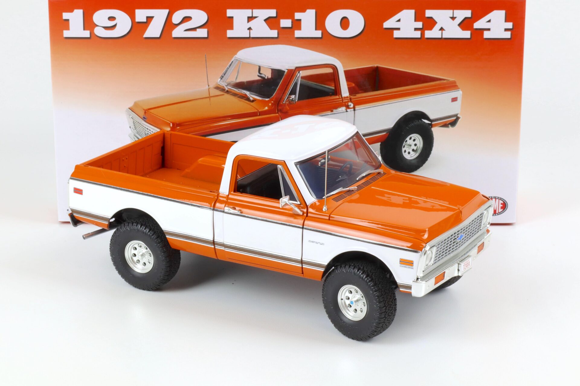 1:18 ACME 1972 Chevrolet K-10 4x4 Pick-Up 35" Offroad tires orange/ white