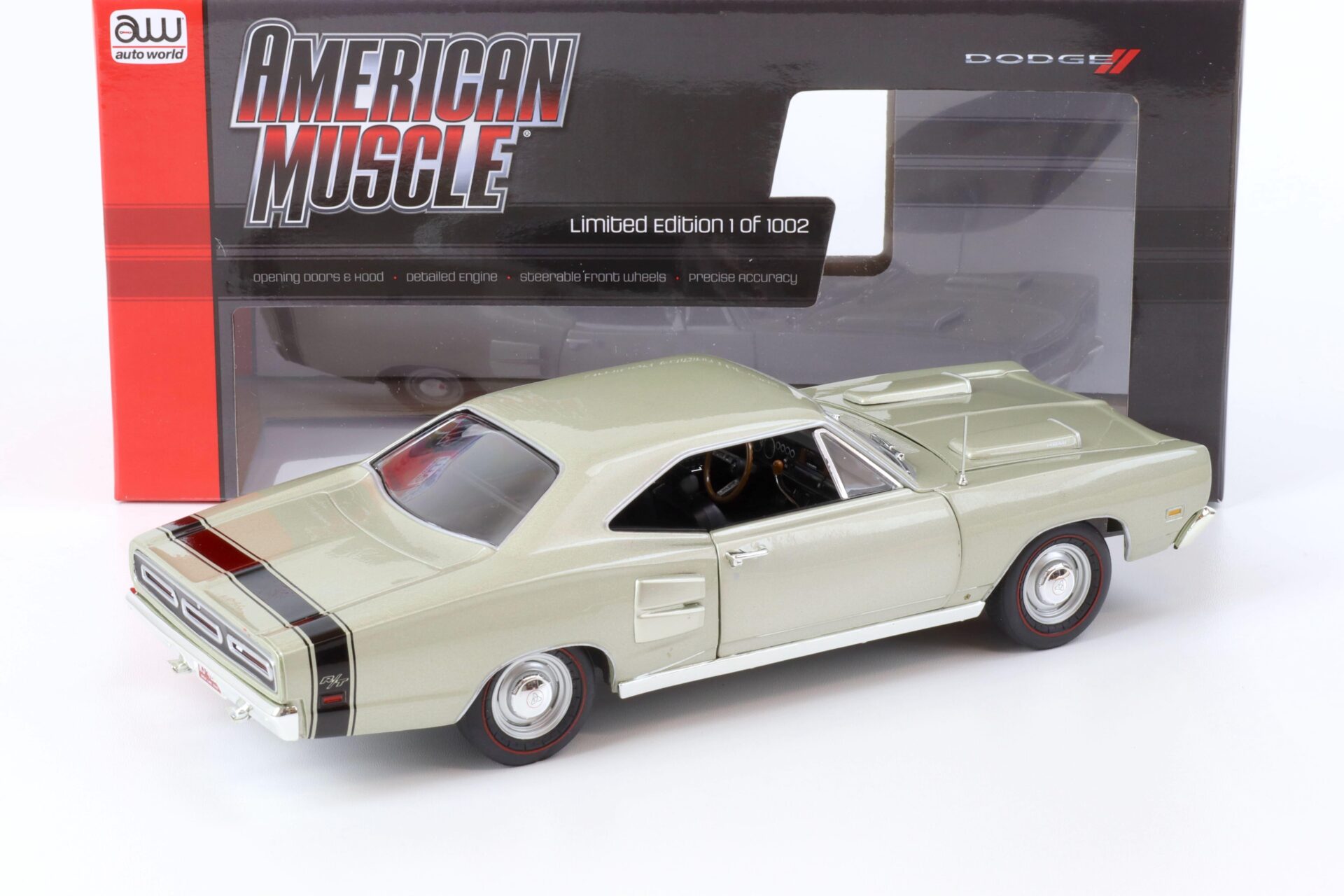 1:18 Auto World 1969 Dodge Coronet R/T Coupe light green metallic