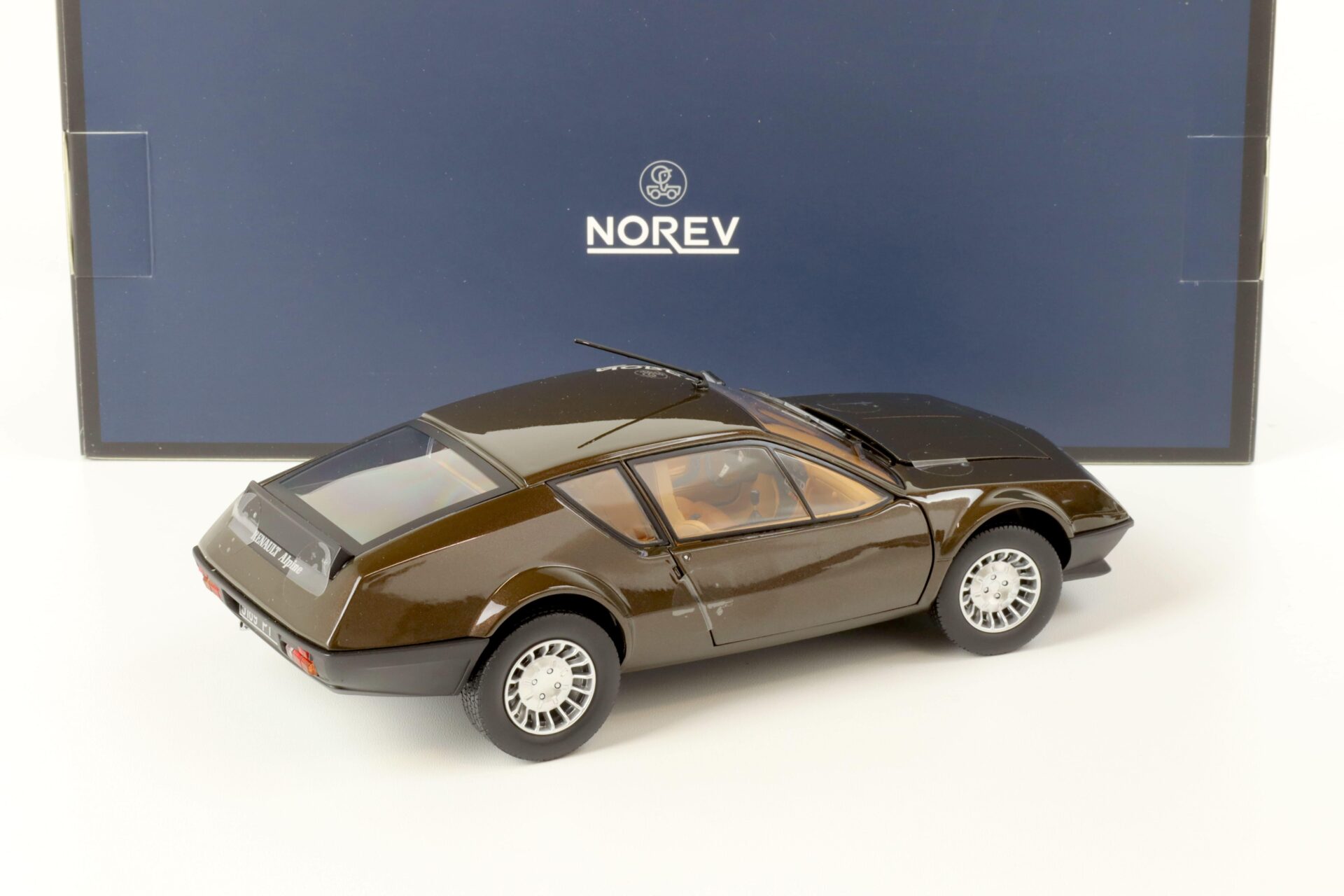 1:18 Norev Renault Alpine A310 V6 brown metallic 1981 - Limited 200 pcs.