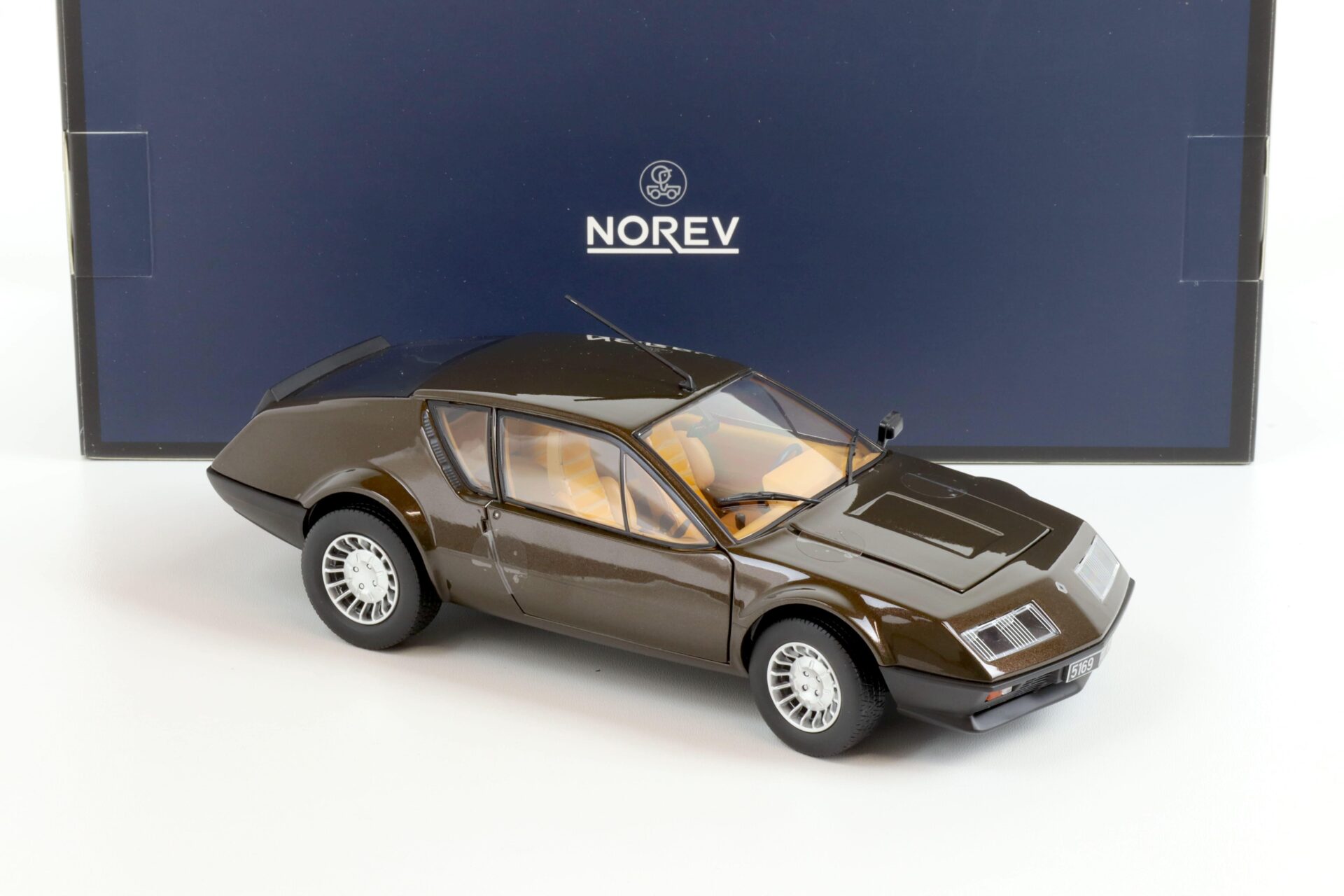 1:18 Norev Renault Alpine A310 V6 brown metallic 1981 - Limited 200 pcs.