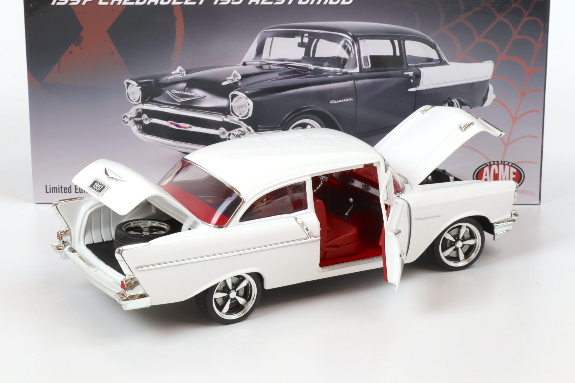 1:18 ACME 1957 Chevrolet Bel Air 150 Custom Restomod HOURGLASS all white