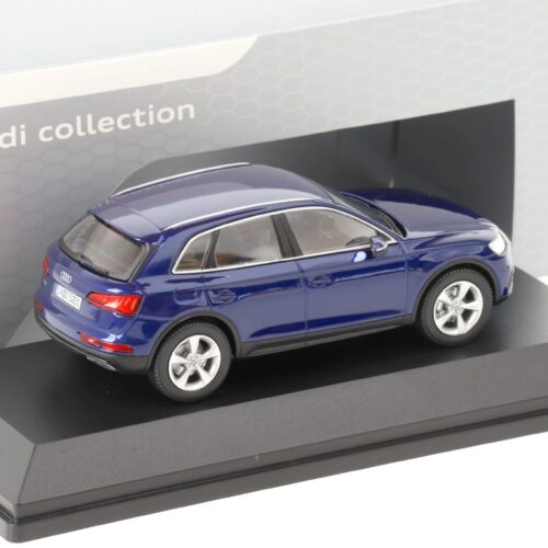 1:43 iScale Audi Q5 Navarra blue 2017 DEALER VERSION