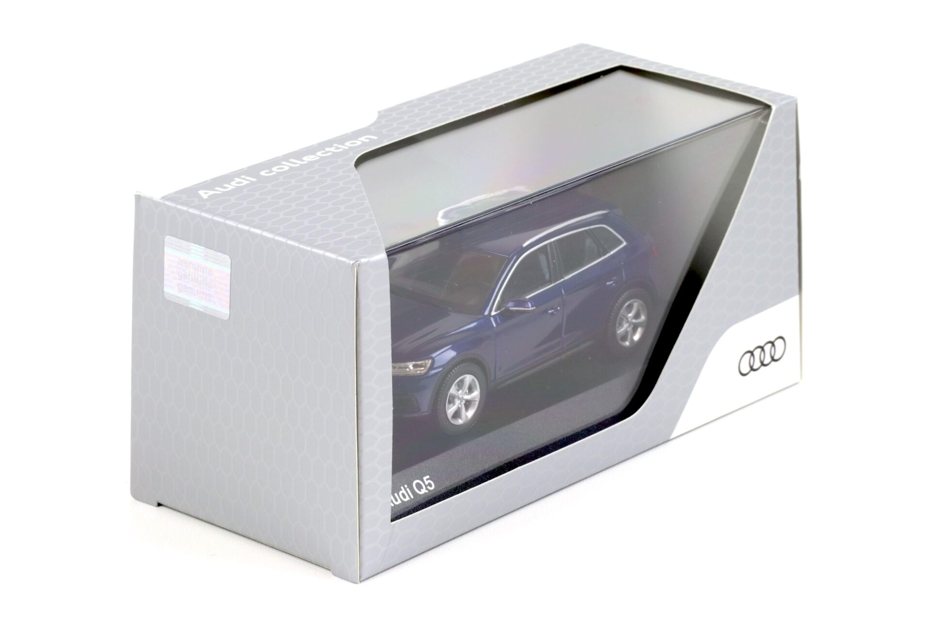 1:43 iScale Audi Q5 Navarra blue 2017 DEALER VERSION