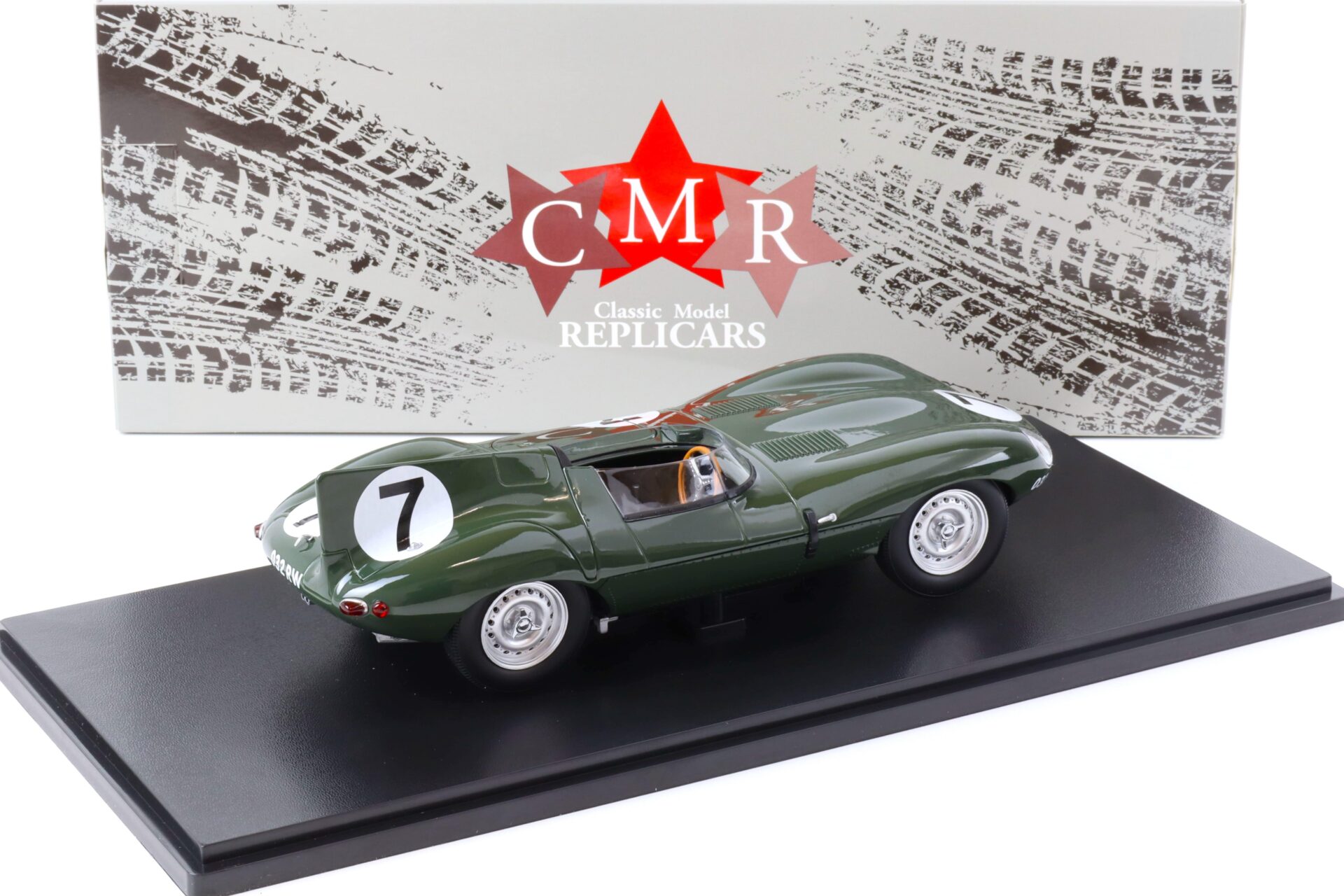 1:18 CMR Jaguar D-Type Longnose 24h Le Mans 1955 #7 Rolt/ Hamilton