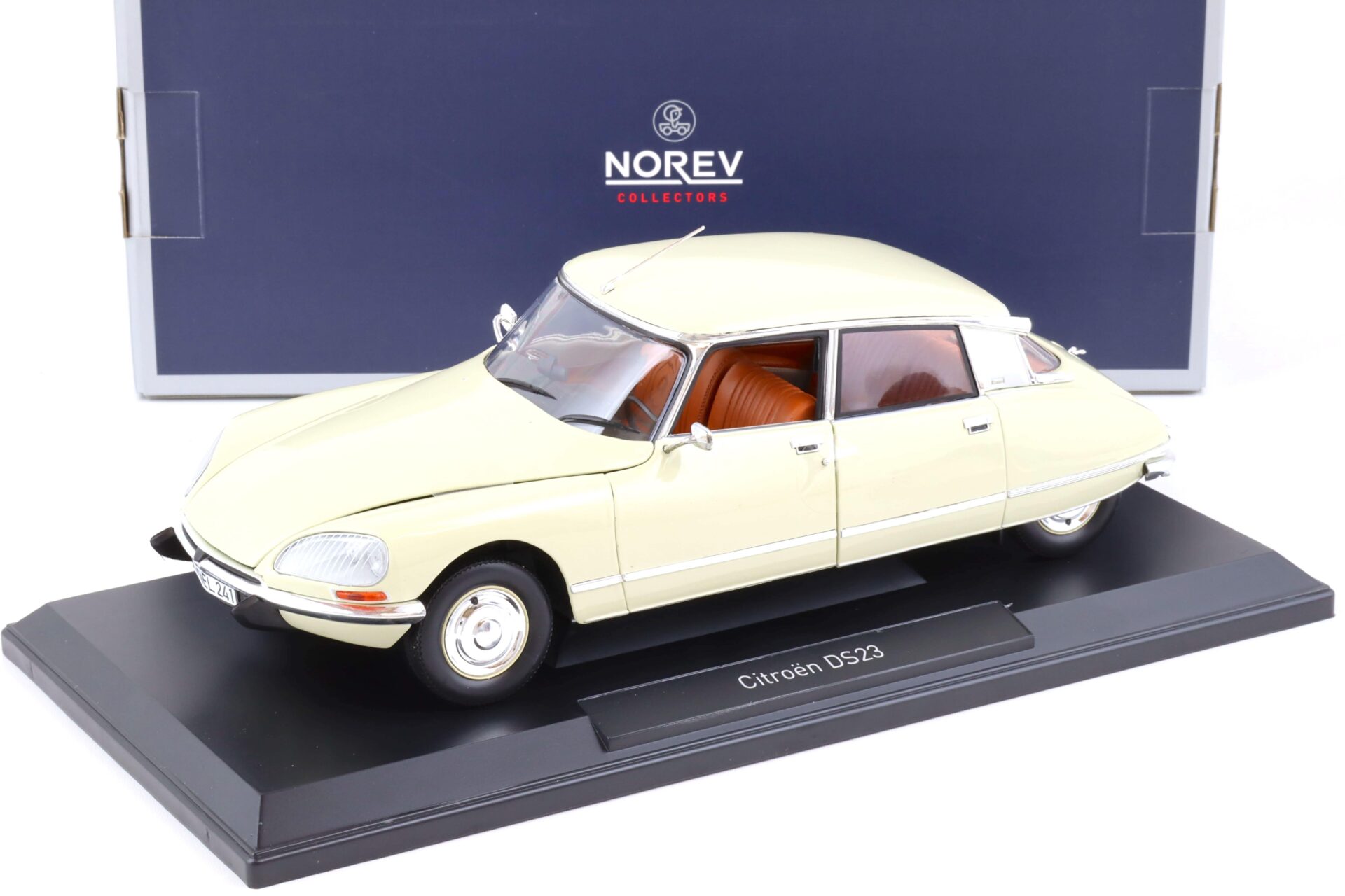 1:18 Norev Citroen DS23 Pallas 1973 Ivory 181582