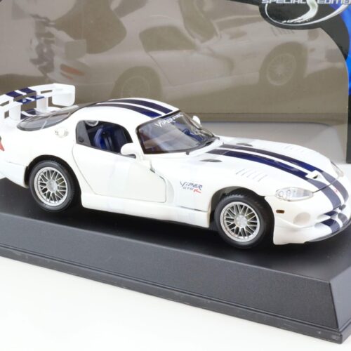 1:18 Maisto Dodge Viper GT2 Coupe white/ dark blue stripes