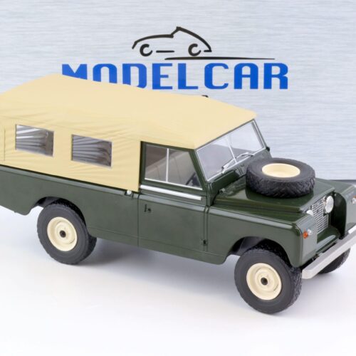 1:18 MCG Land Rover Series II 109 Pickup dark green/ beige