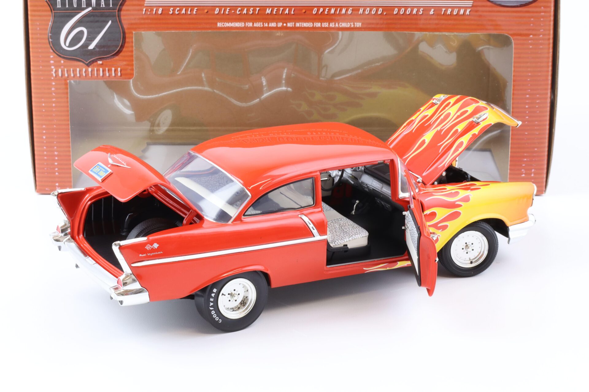 1:18 Highway61 1957 Chevrolet 150 Utility Sedan red with flames 50545