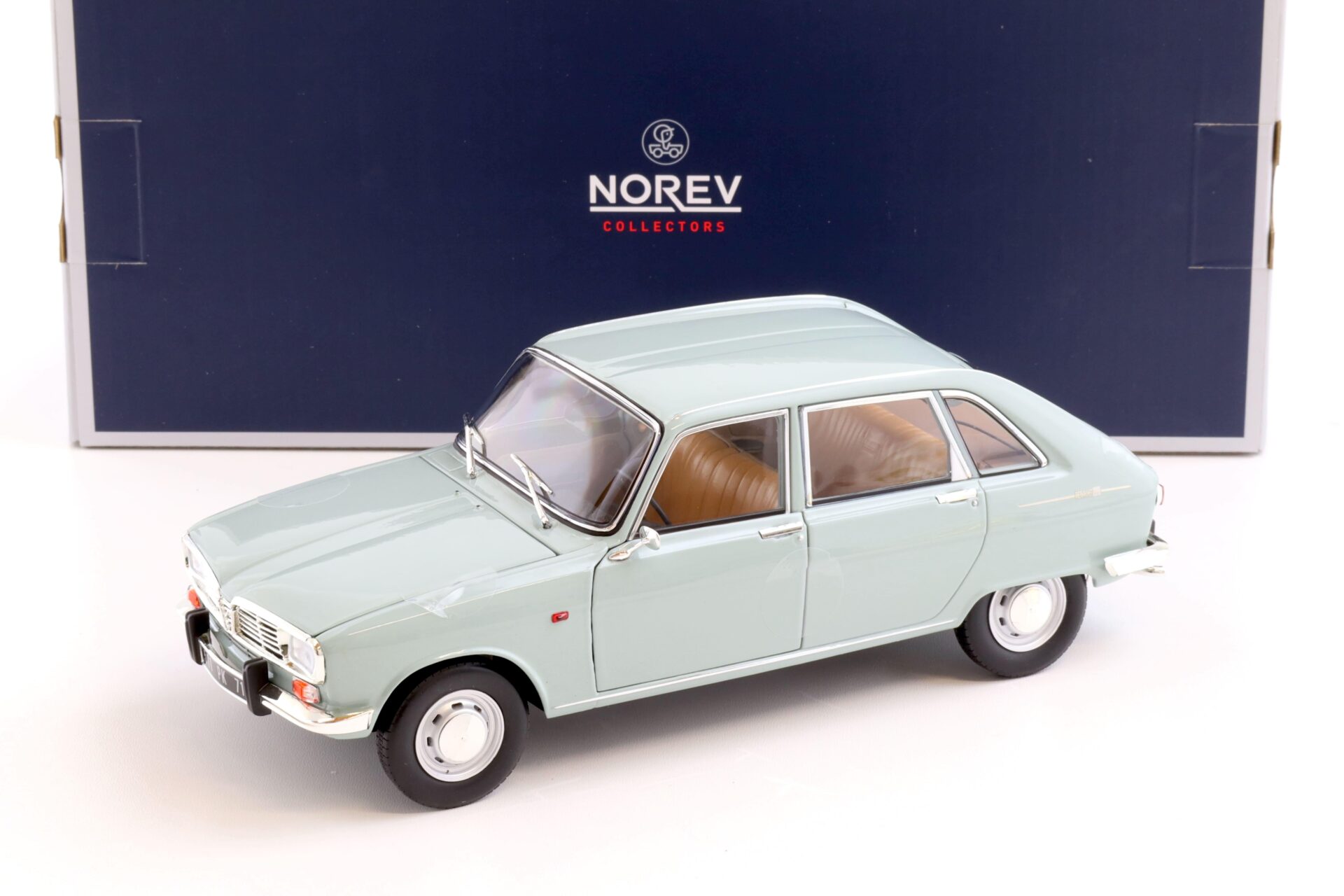 1:18 Norev Renault 16 light blue 1968
