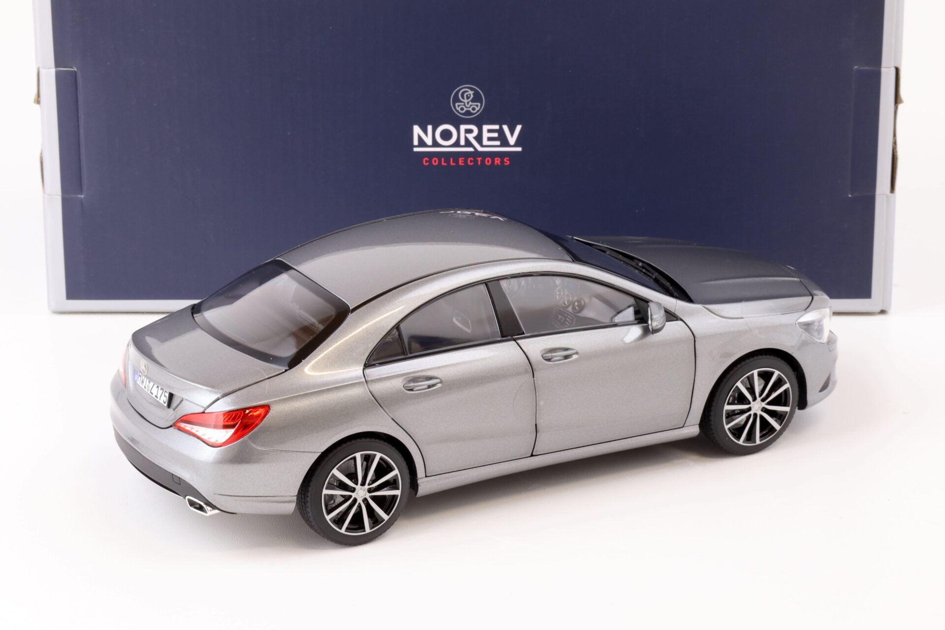1:18 Norev Mercedes CLA (C117) 2013 grey metallic