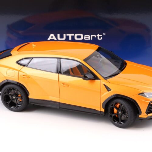 1:18 AUTOart Lamborghini Urus 2018 Arancio Borealis/ pearl orange 79160 - Image 2